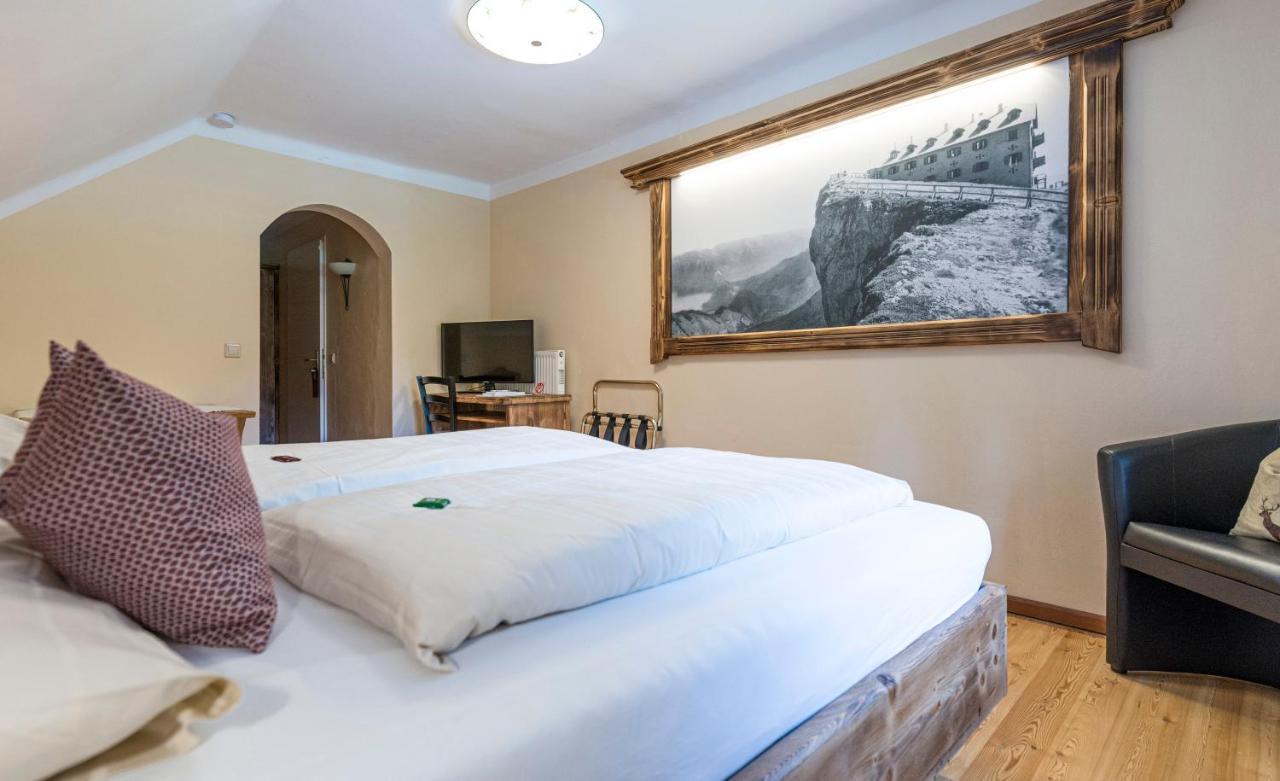 Landgasthof & Restaurant Batzenhaeusl Sankt Gilgen Ngoại thất bức ảnh