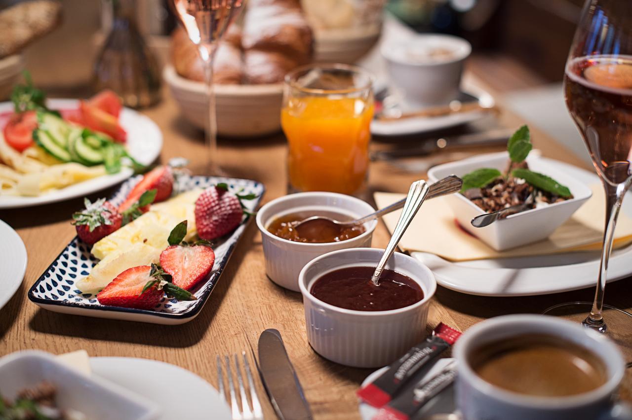 Landgasthof & Restaurant Batzenhaeusl Sankt Gilgen Ngoại thất bức ảnh